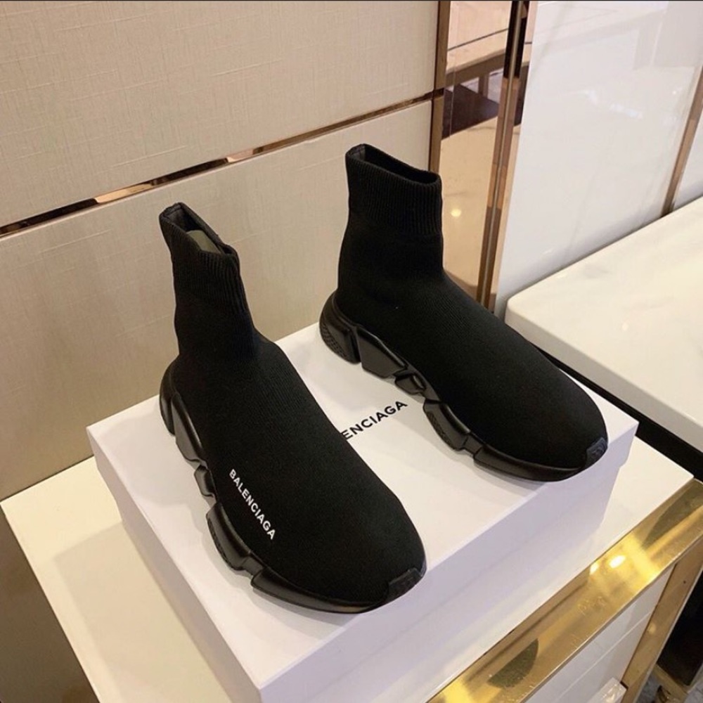 Black balenciaga sneaker